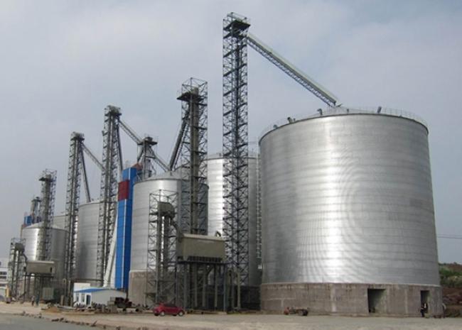 勐腊大型钢板库构造参数及水泥储存质量